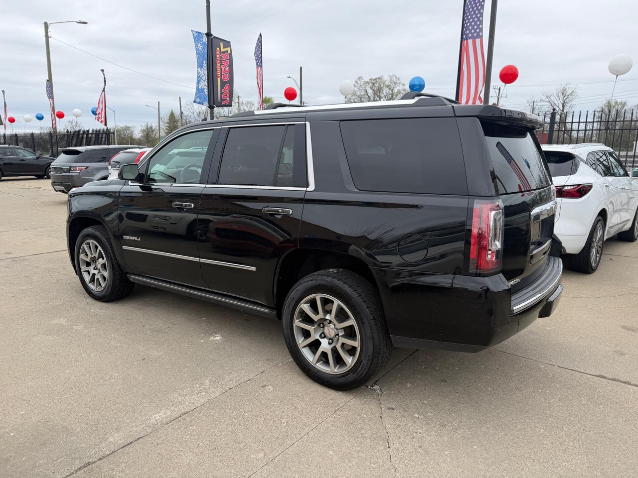 GMC Yukon Denali 4WD 2016