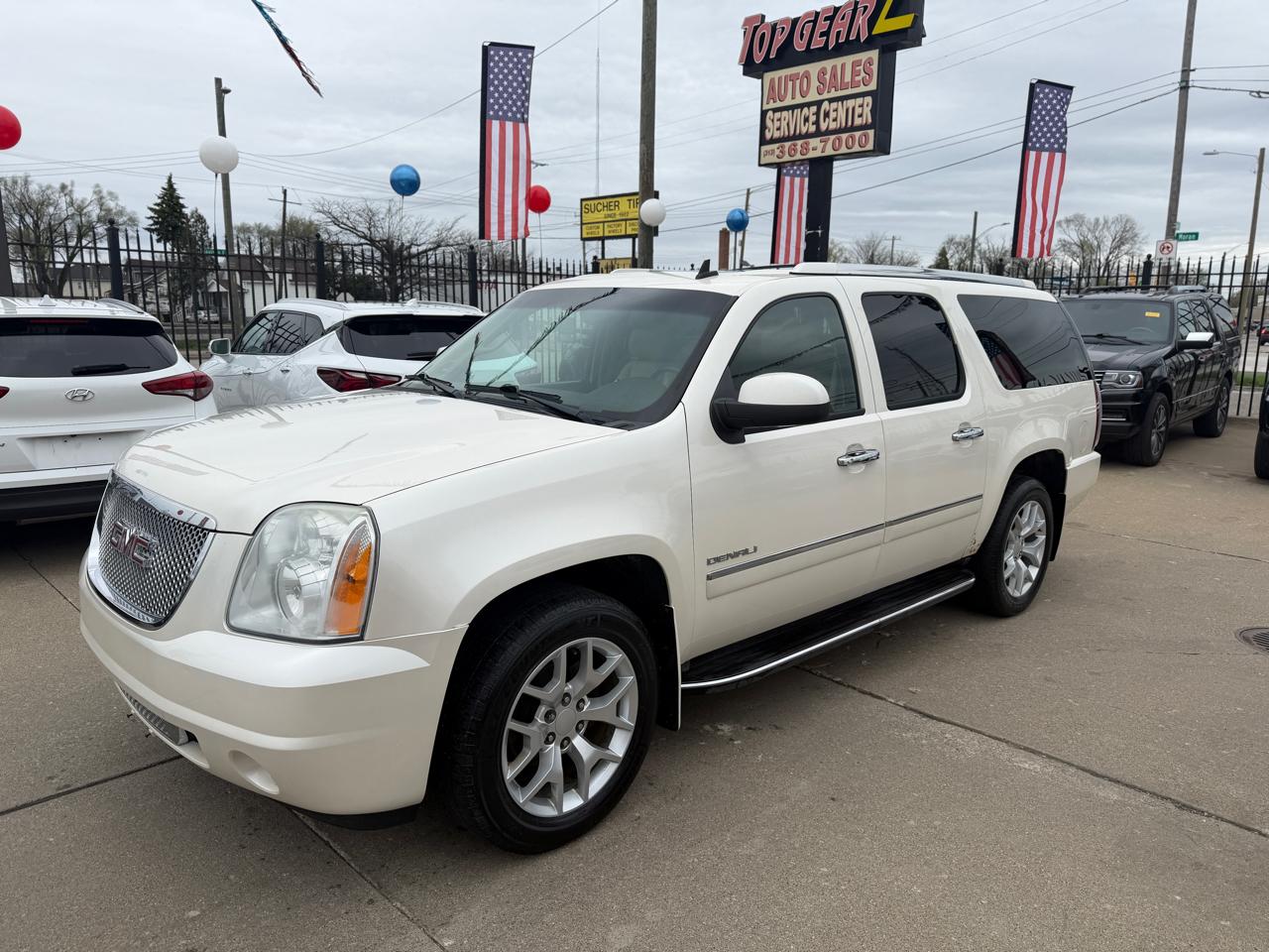 GMC Yukon Denali XL 4WD 2011