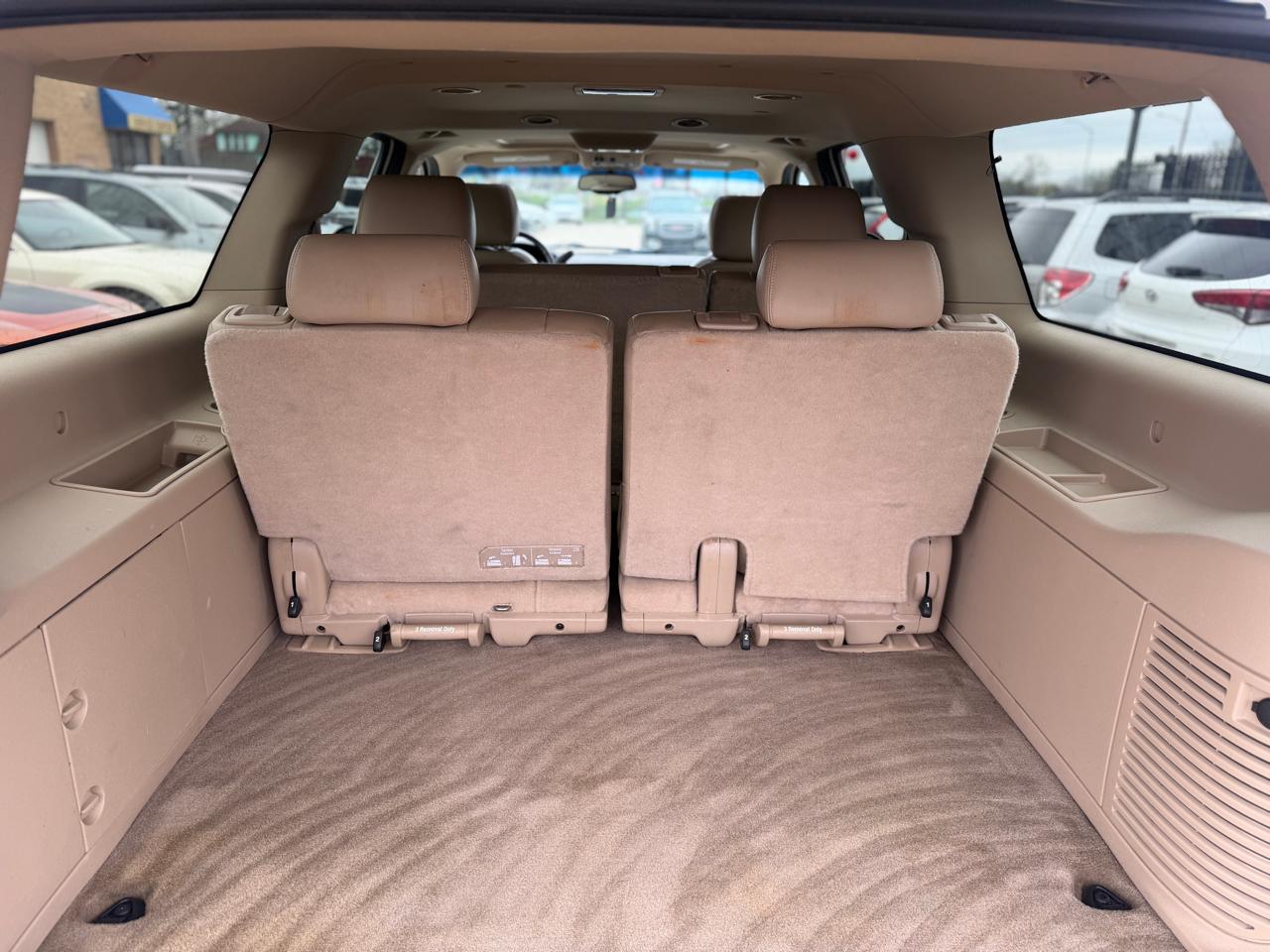 GMC Yukon Denali XL 4WD 2011