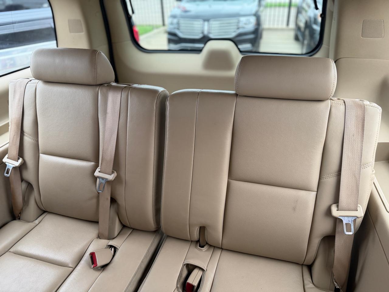 GMC Yukon Denali XL 4WD 2011