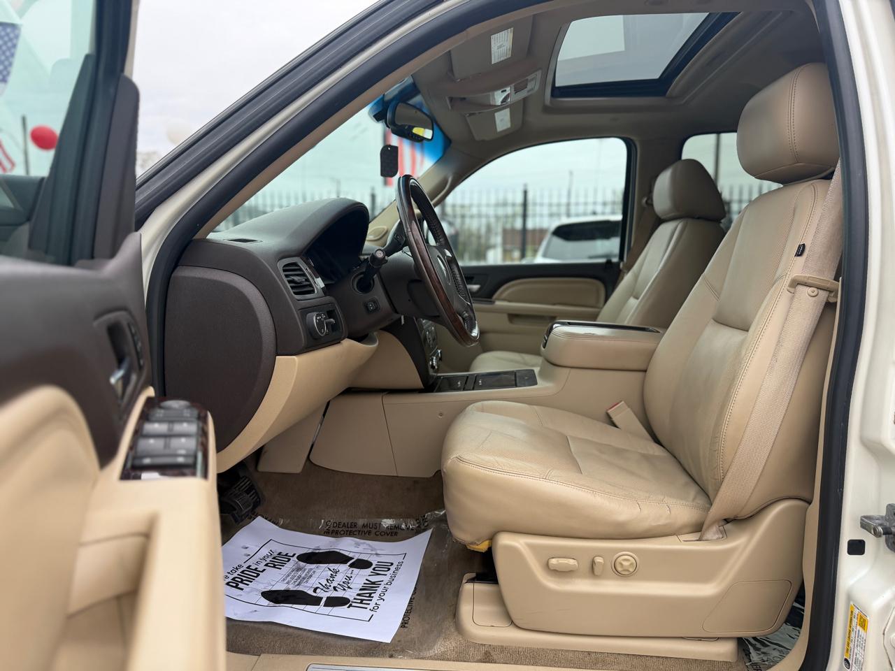 GMC Yukon Denali XL 4WD 2011