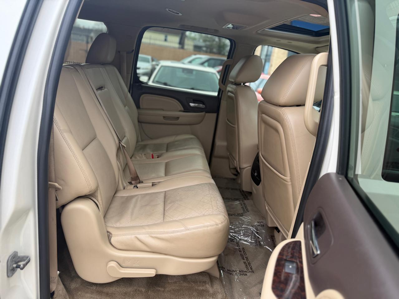 GMC Yukon Denali XL 4WD 2011