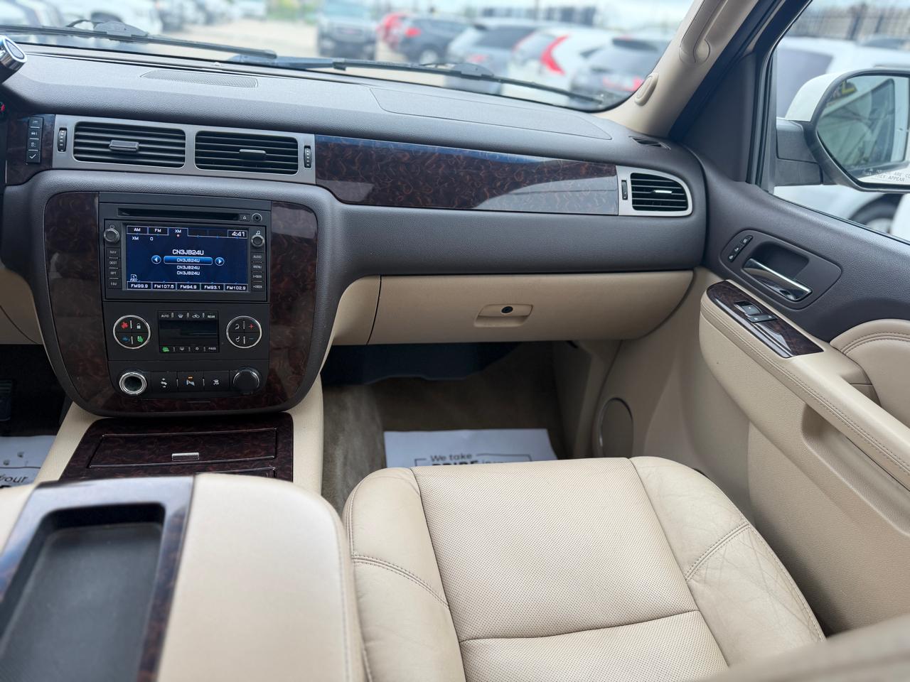 GMC Yukon Denali XL 4WD 2011