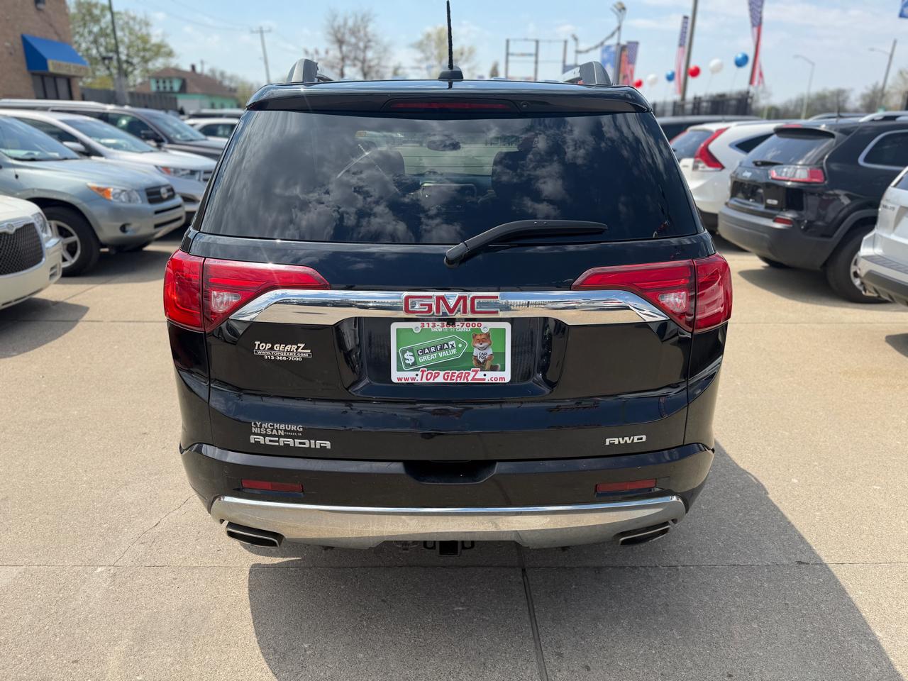 GMC Acadia Denali AWD 2017