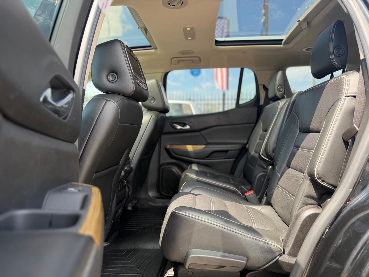 GMC Acadia Denali AWD 2017