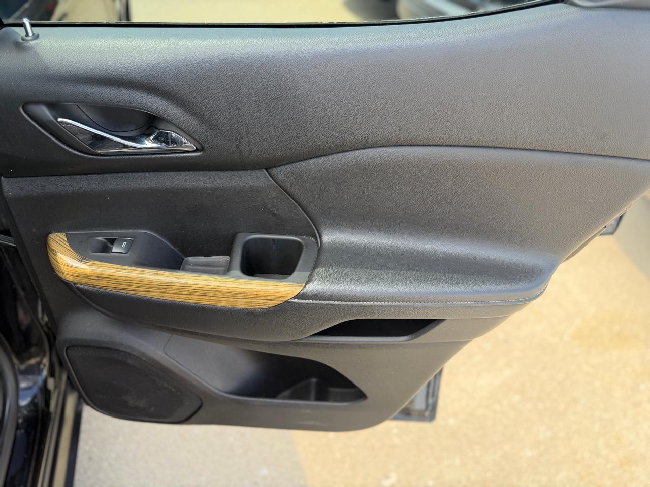 GMC Acadia Denali AWD 2017