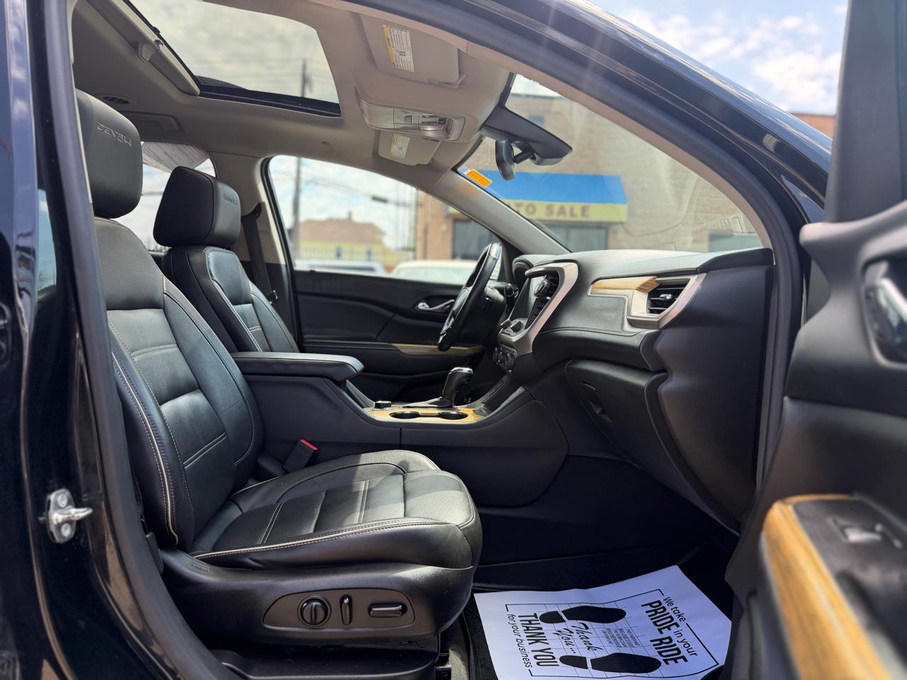 GMC Acadia Denali AWD 2017