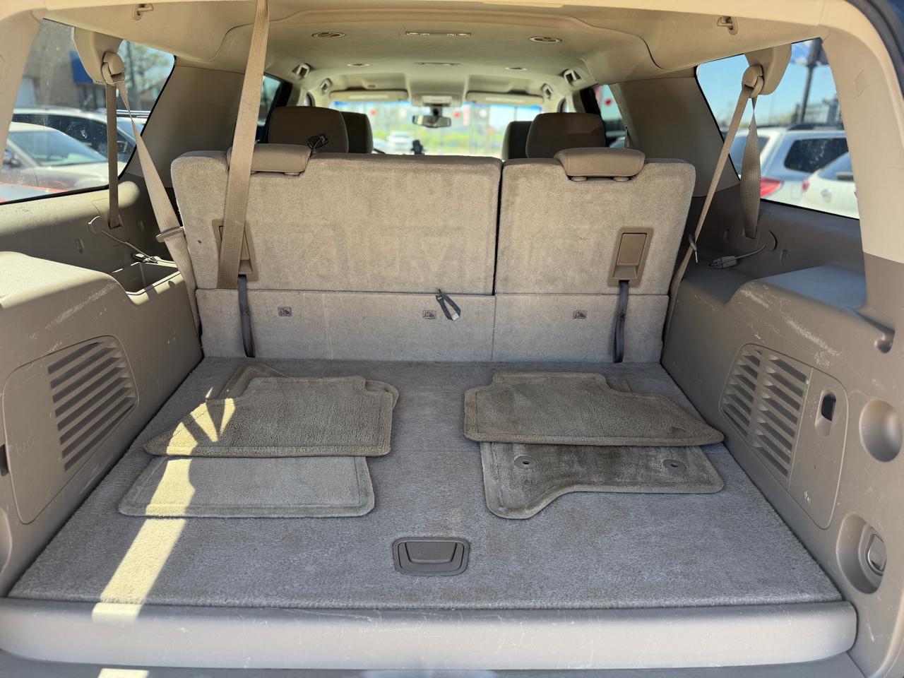 Chevrolet Suburban LS 4WD 2015