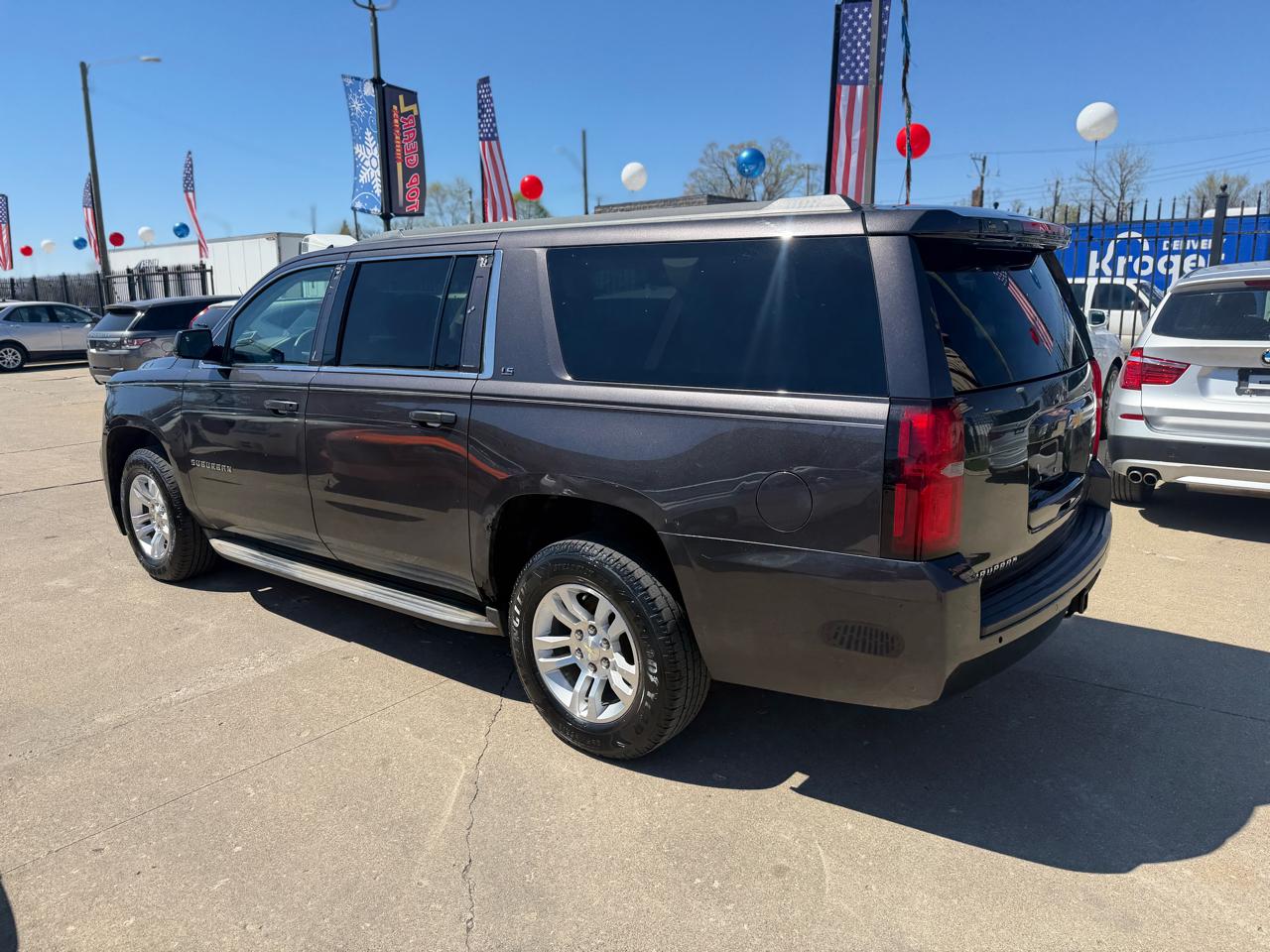 Chevrolet Suburban LS 4WD 2015