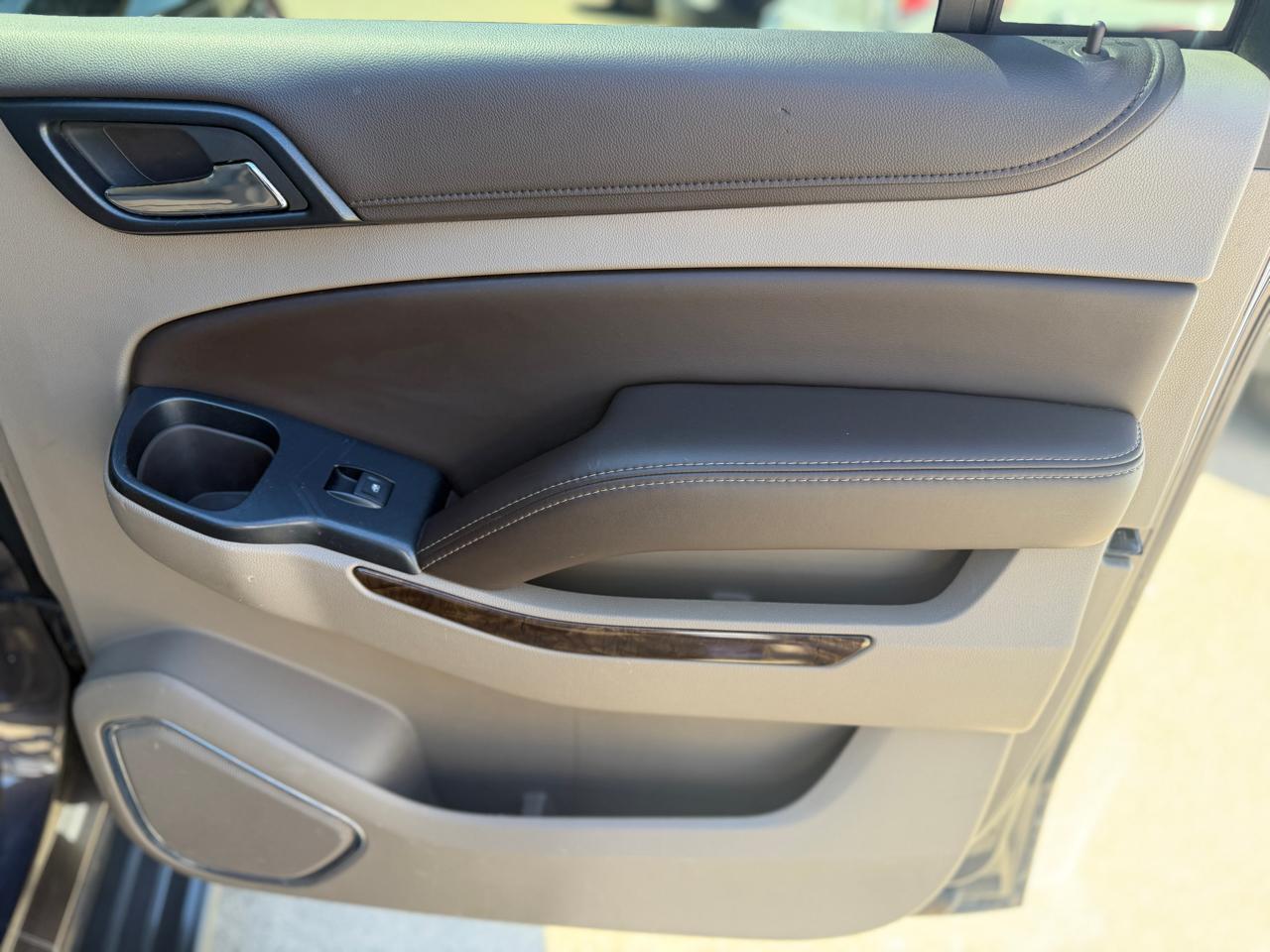 Chevrolet Suburban LS 4WD 2015