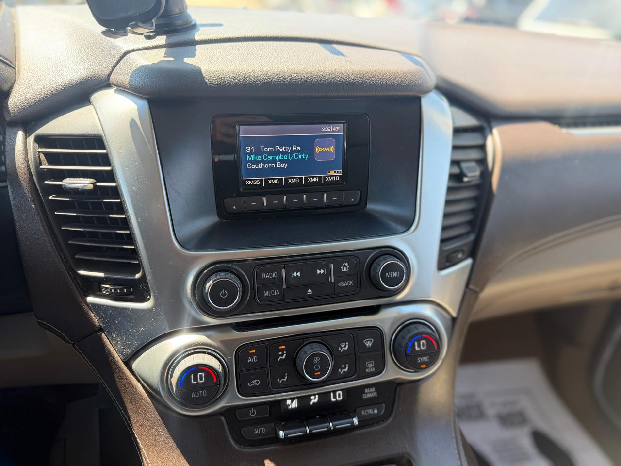 Chevrolet Suburban LS 4WD 2015