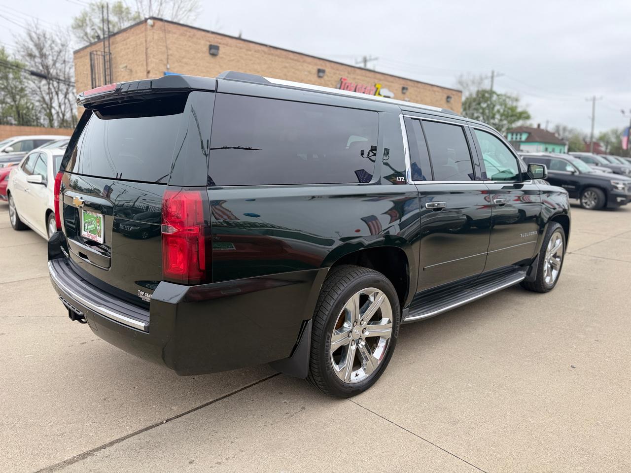 Chevrolet Suburban LTZ 4WD 2016