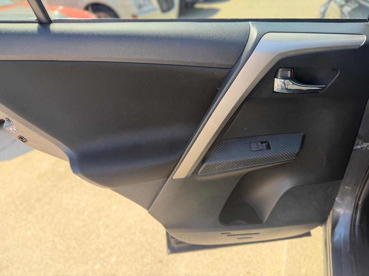 Toyota RAV4 XLE AWD 2015