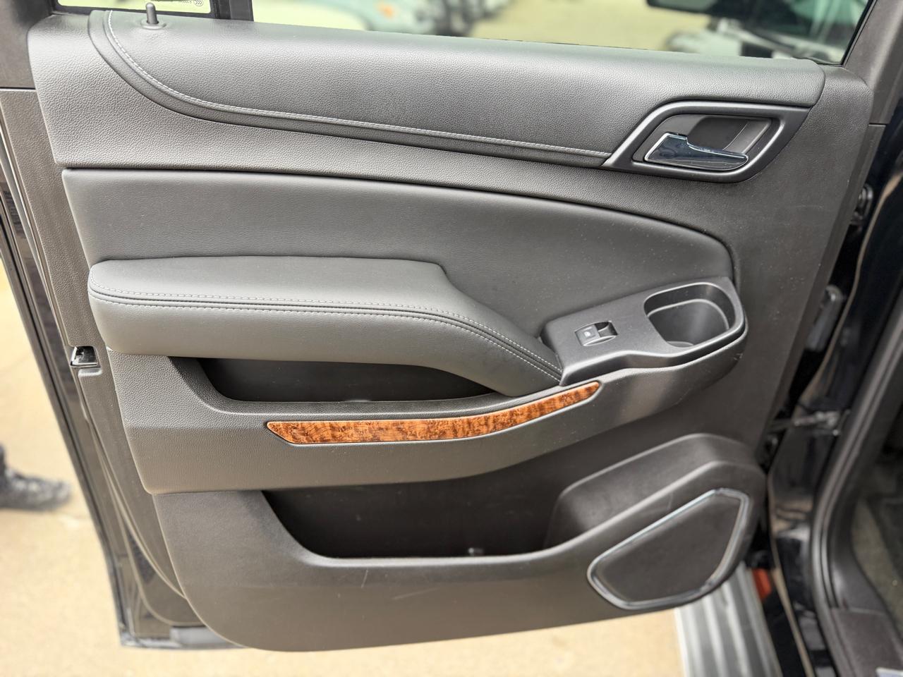 Chevrolet Suburban LTZ 4WD 2016