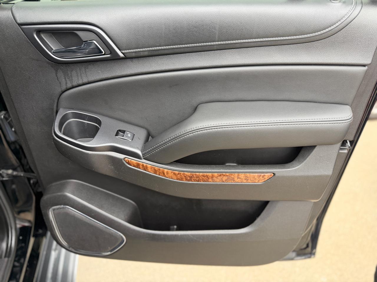 Chevrolet Suburban LTZ 4WD 2016