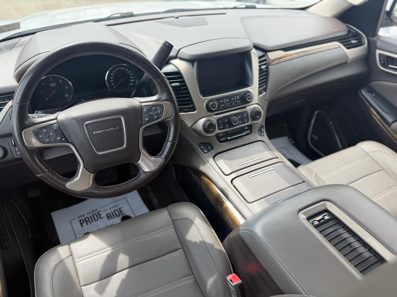 GMC Yukon XL Denali 4WD 2016