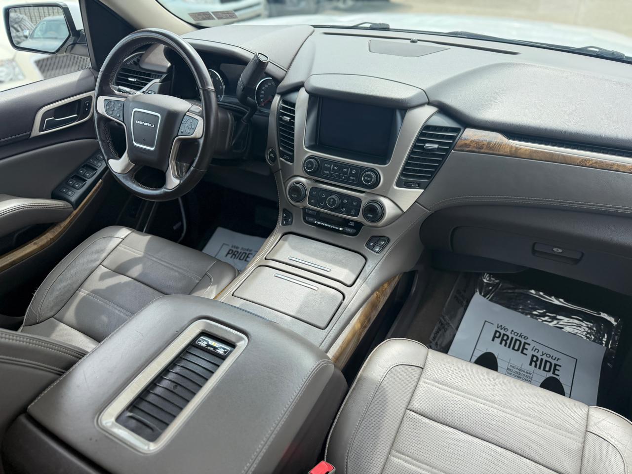 GMC Yukon XL Denali 4WD 2016