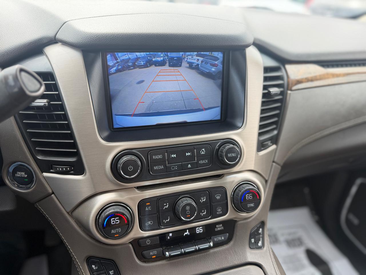GMC Yukon XL Denali 4WD 2016