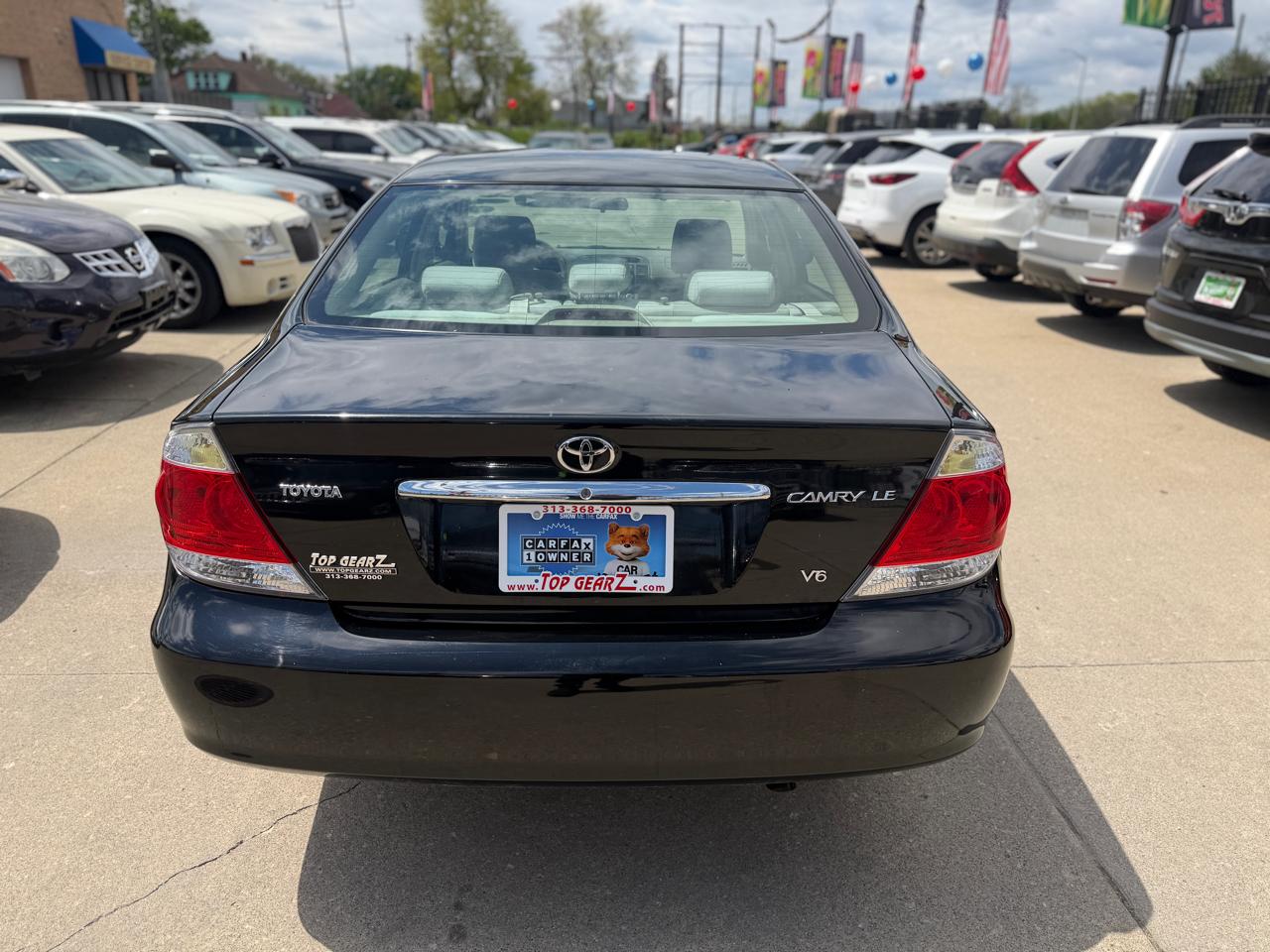 Toyota Camry LE V6 2006