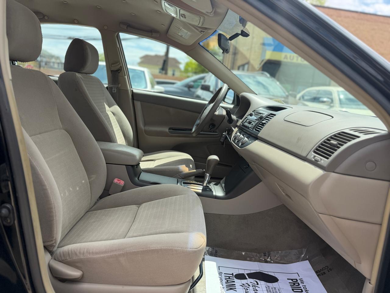 Toyota Camry LE V6 2006