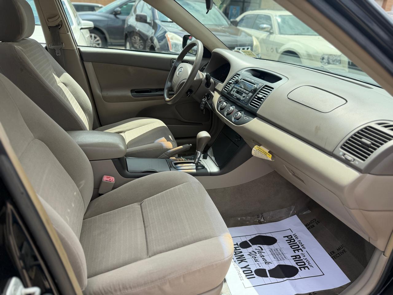 Toyota Camry LE V6 2006