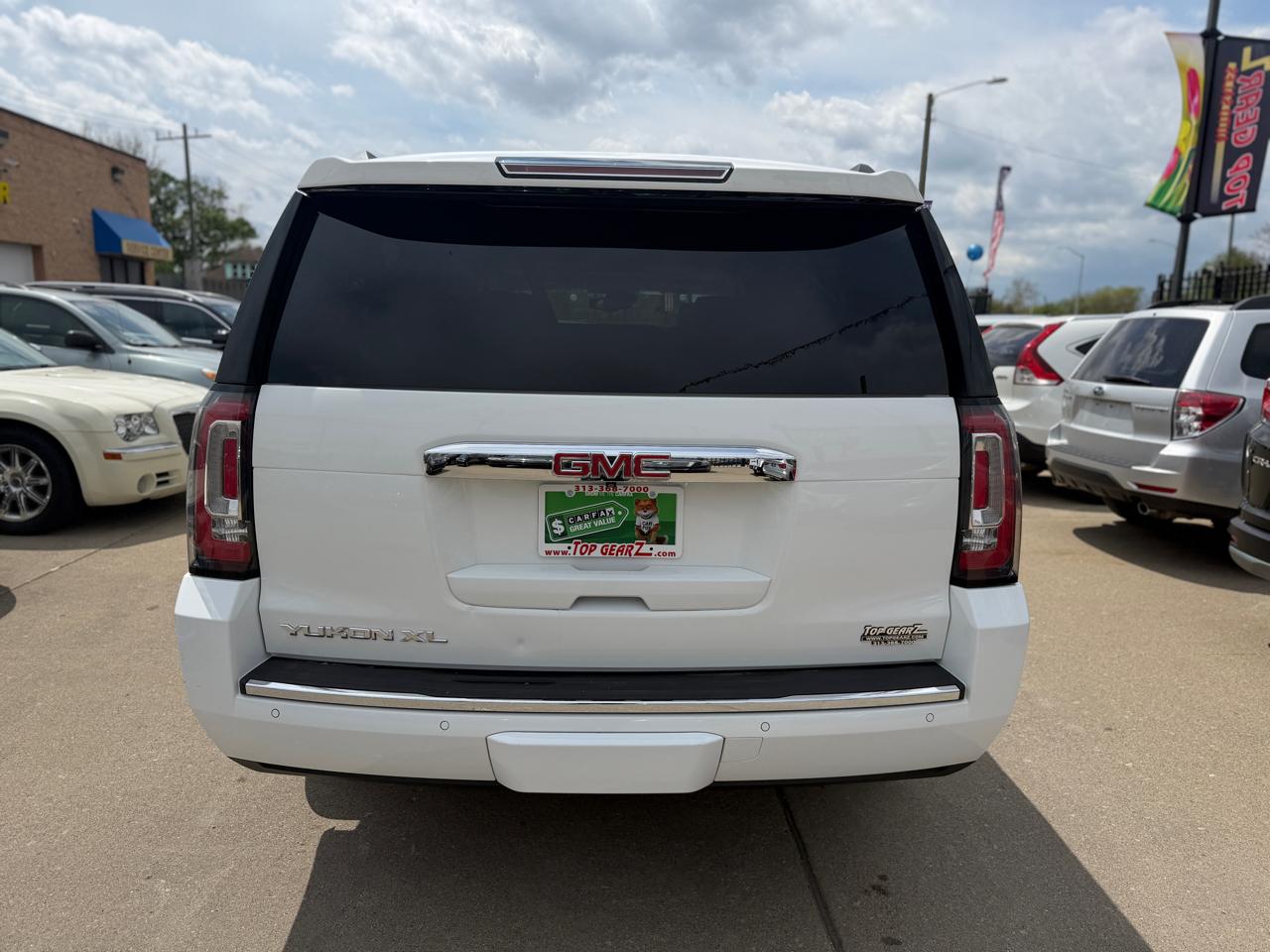 GMC Yukon Denali XL 4WD 2015