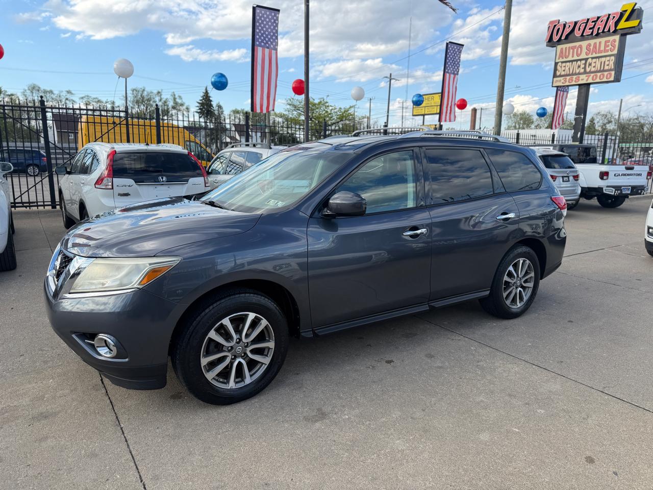Nissan Pathfinder SV 4WD 2013