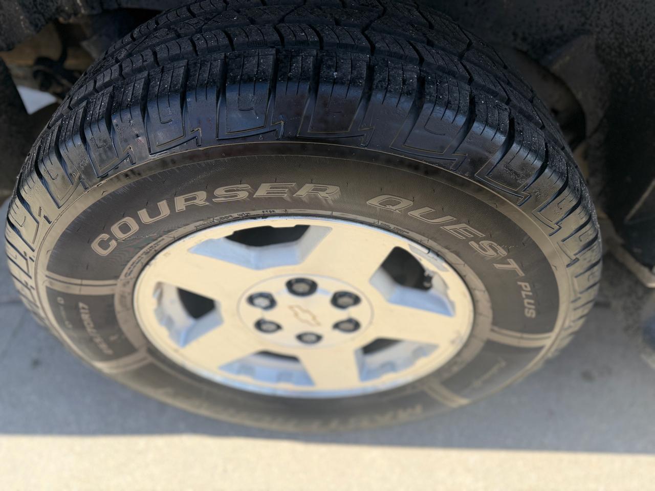 Chevrolet Tahoe 4WD 2004