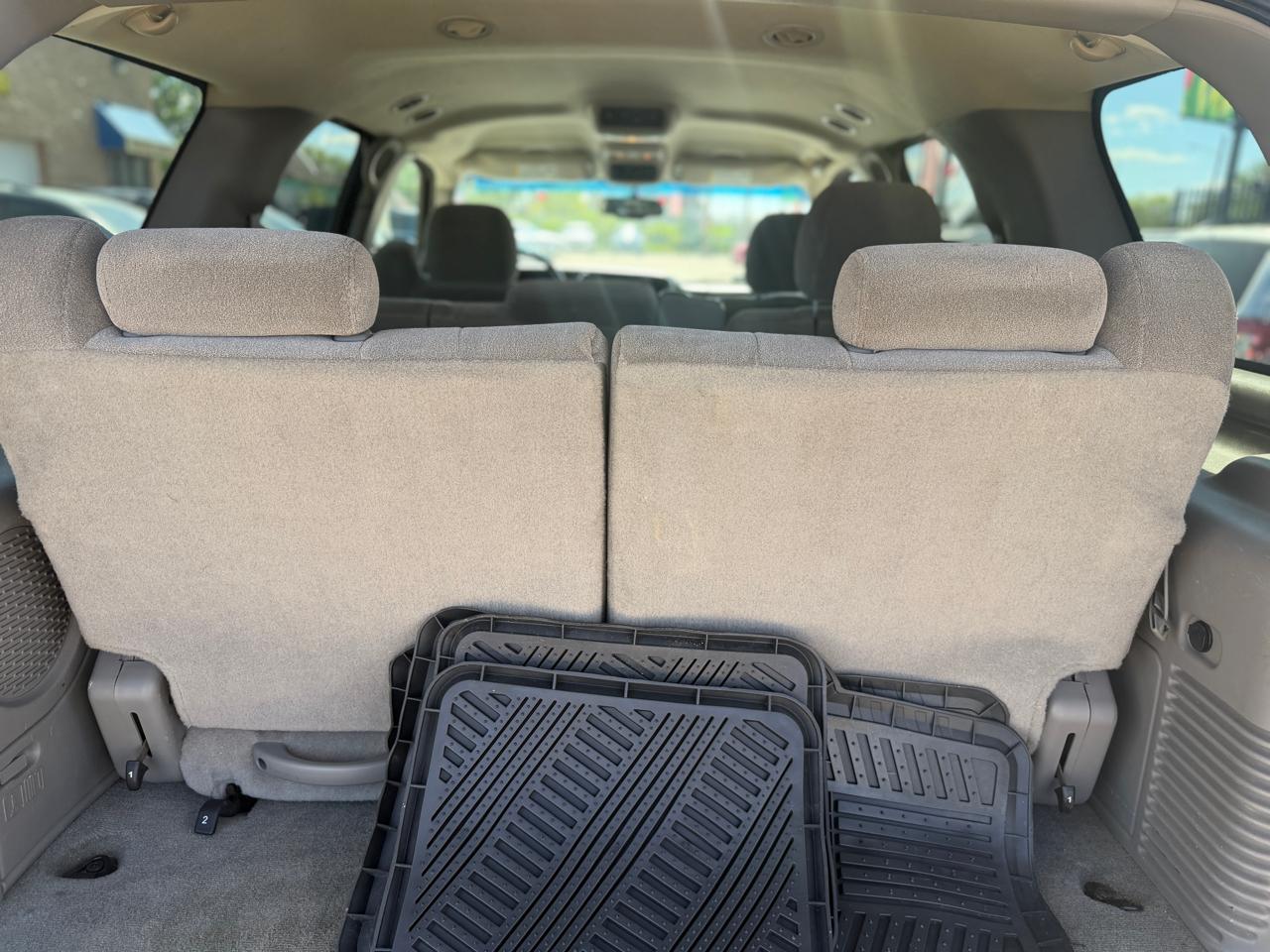 Chevrolet Tahoe 4WD 2004