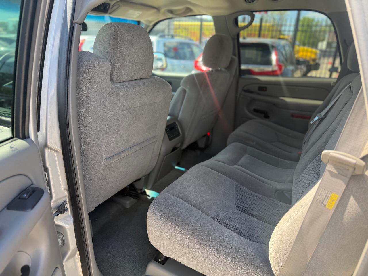 Chevrolet Tahoe 4WD 2004