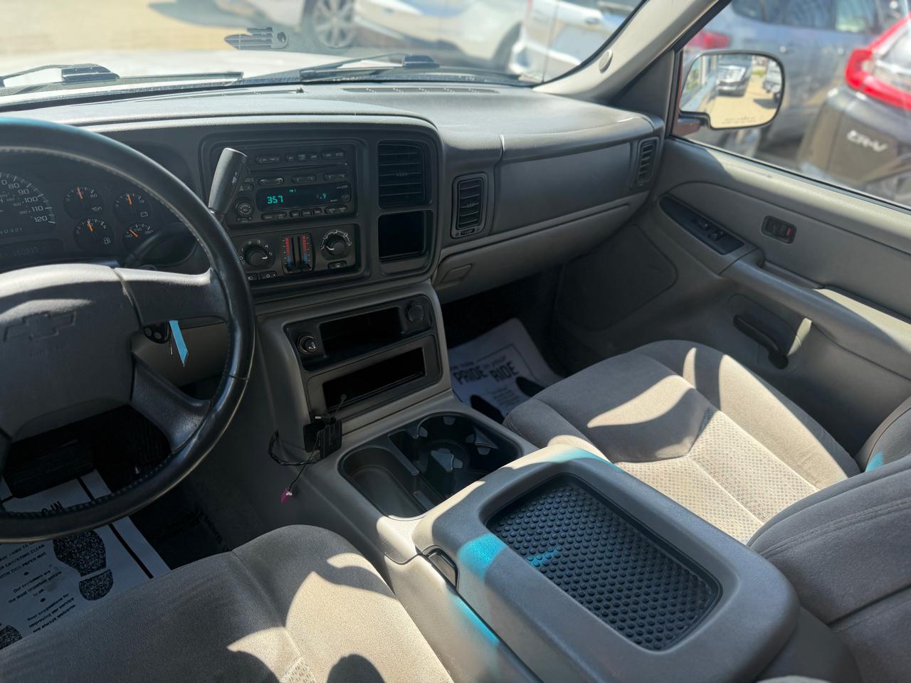 Chevrolet Tahoe 4WD 2004
