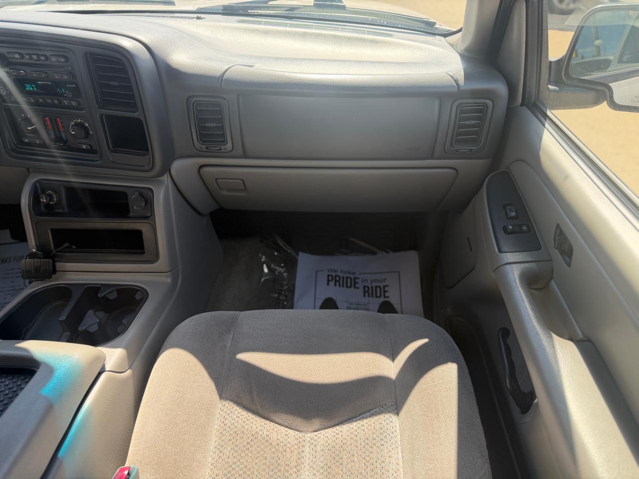 Chevrolet Tahoe 4WD 2004