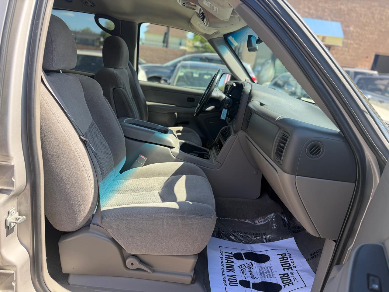 Chevrolet Tahoe 4WD 2004