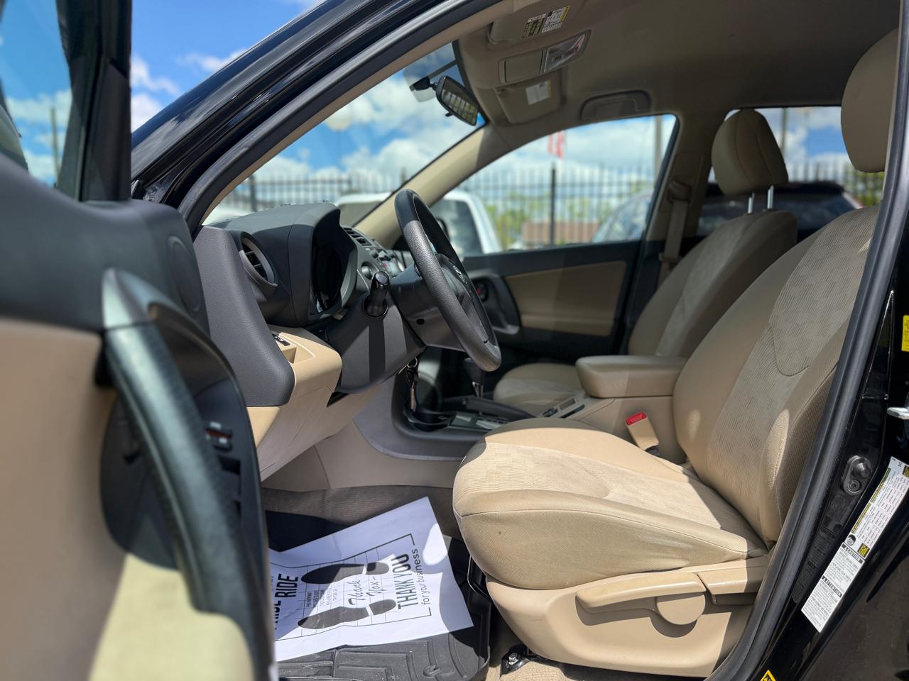 Toyota RAV4  2010