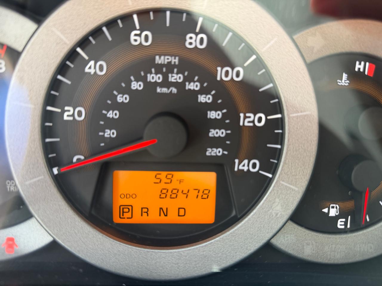 Toyota RAV4  2010
