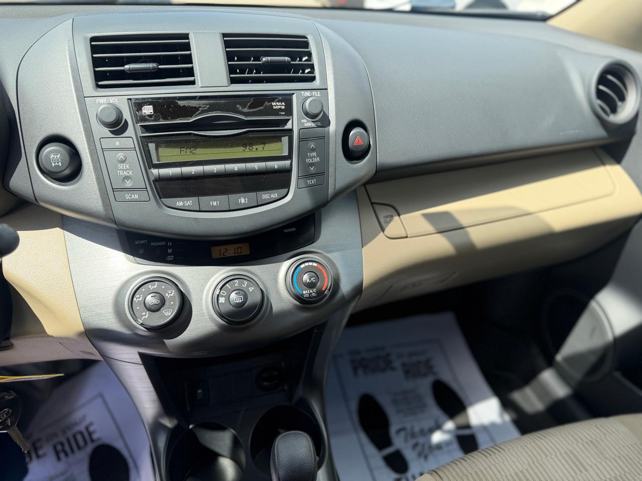 Toyota RAV4  2010