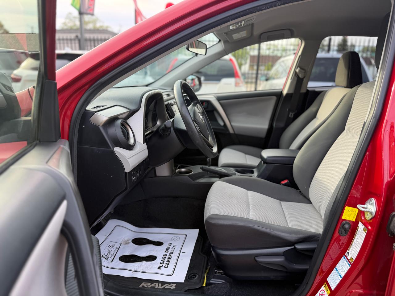 Toyota RAV4 LE AWD 2014