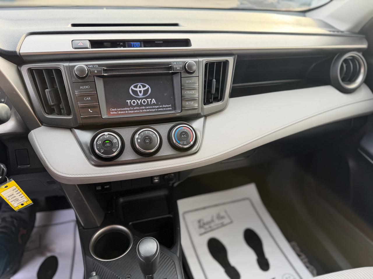 Toyota RAV4 LE AWD 2014
