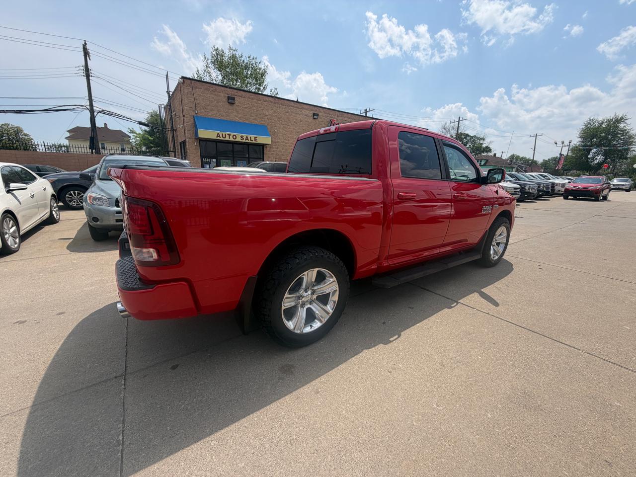 RAM 1500 Sport Crew Cab SWB 4WD 2016