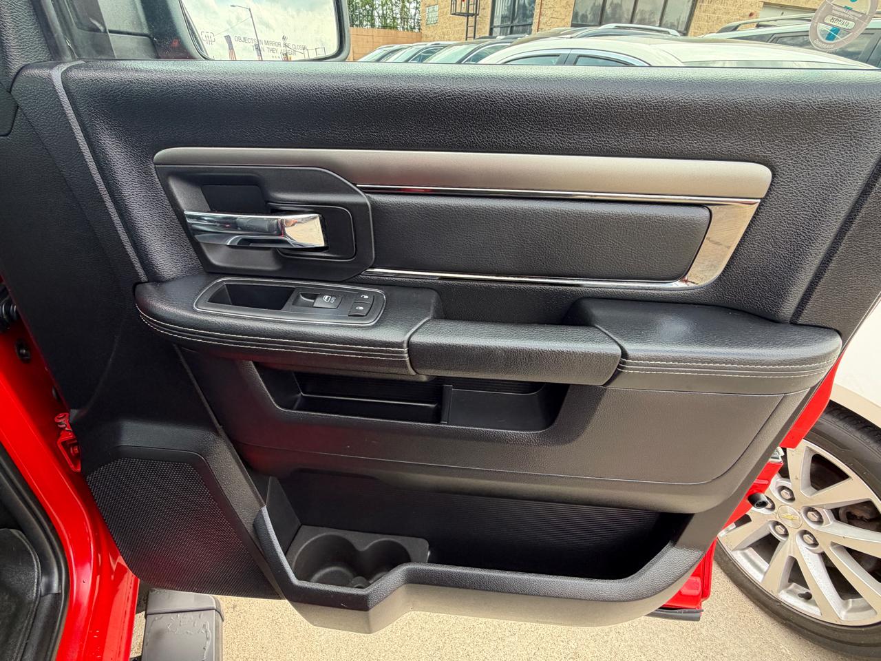 RAM 1500 Sport Crew Cab SWB 4WD 2016