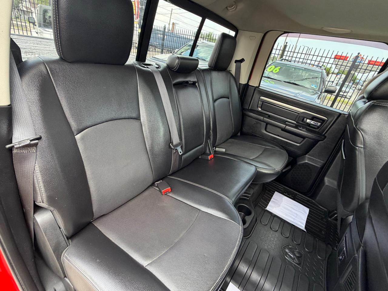 RAM 1500 Sport Crew Cab SWB 4WD 2016