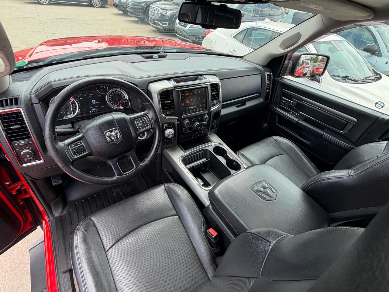RAM 1500 Sport Crew Cab SWB 4WD 2016
