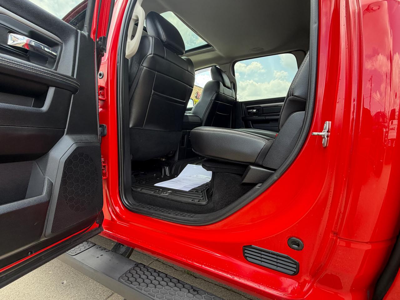 RAM 1500 Sport Crew Cab SWB 4WD 2016