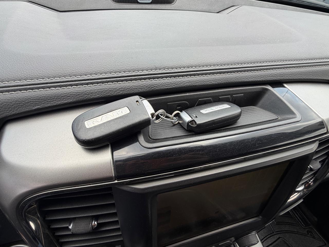 RAM 1500 Sport Crew Cab SWB 4WD 2016