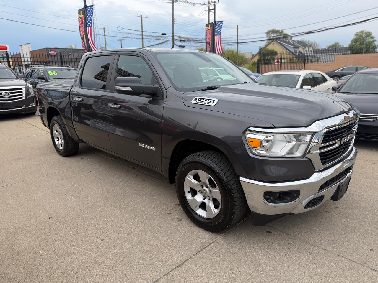 RAM 1500 Big Horn Crew Cab 4WD 2019
