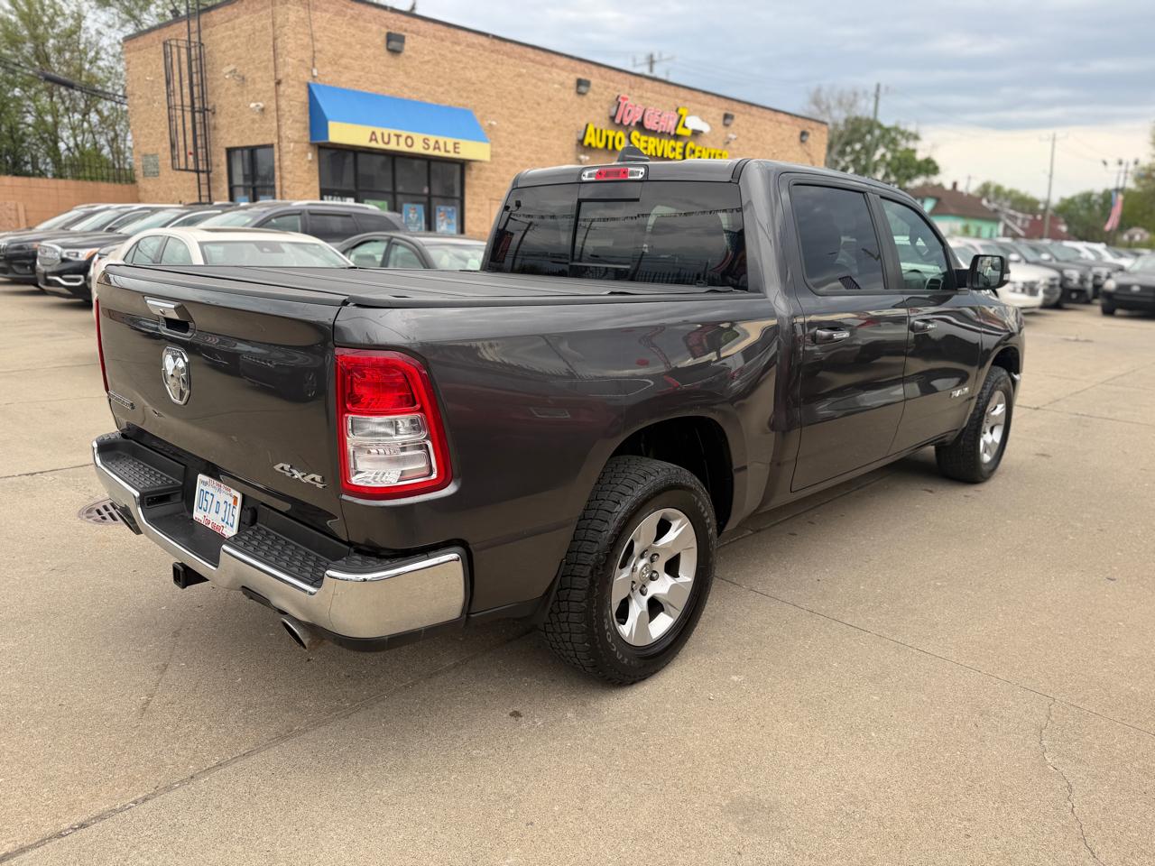 RAM 1500 Big Horn Crew Cab 4WD 2019