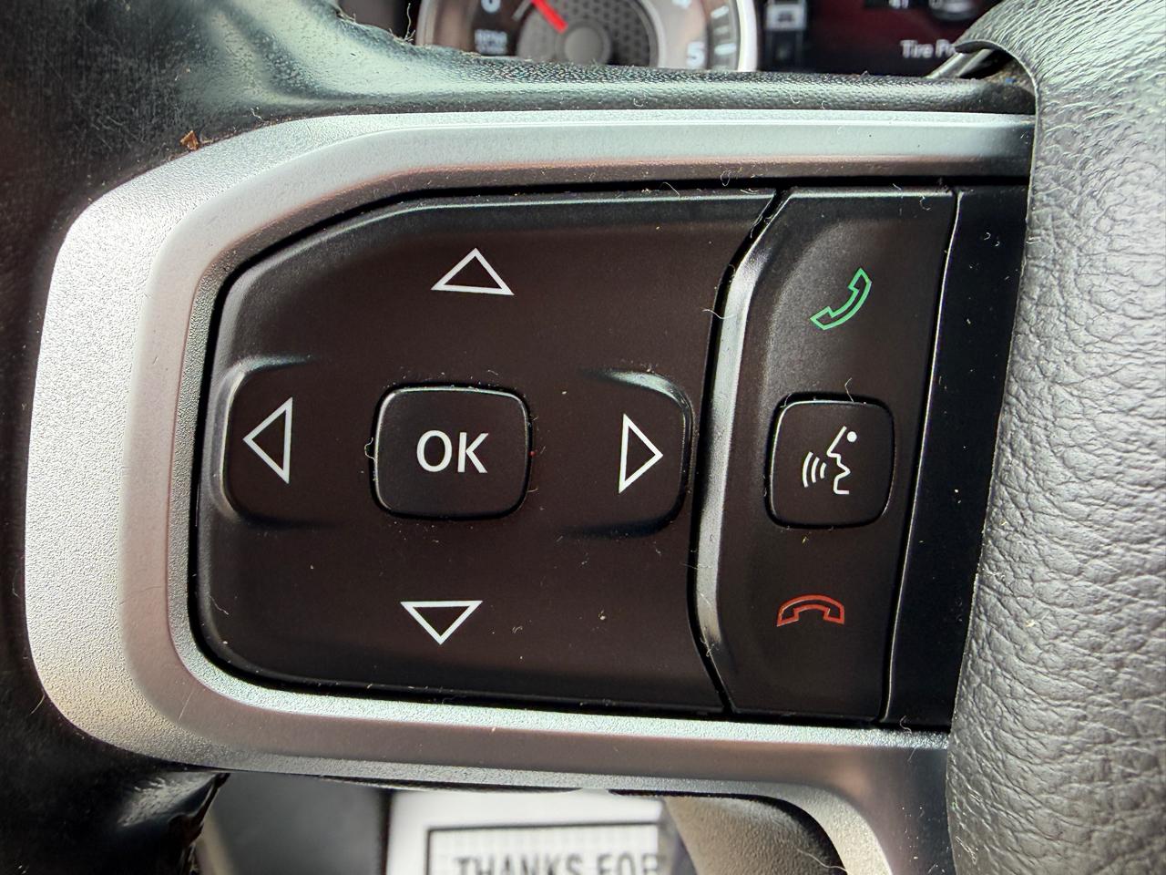 RAM 1500 Big Horn Crew Cab 4WD 2019