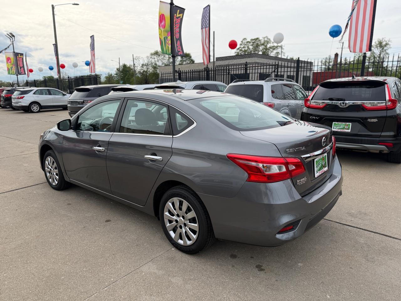 Nissan Sentra S 2016