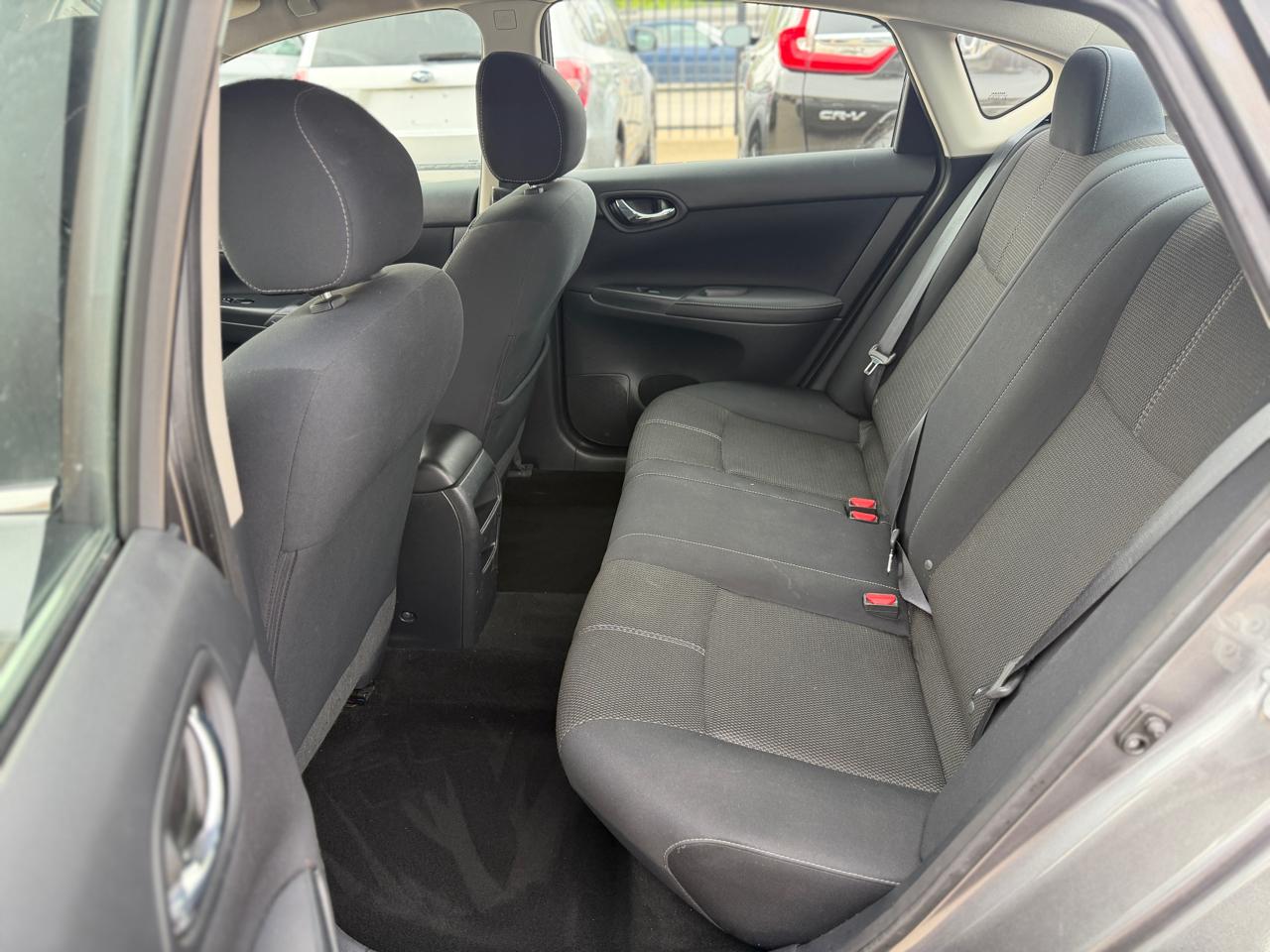 Nissan Sentra S 2016