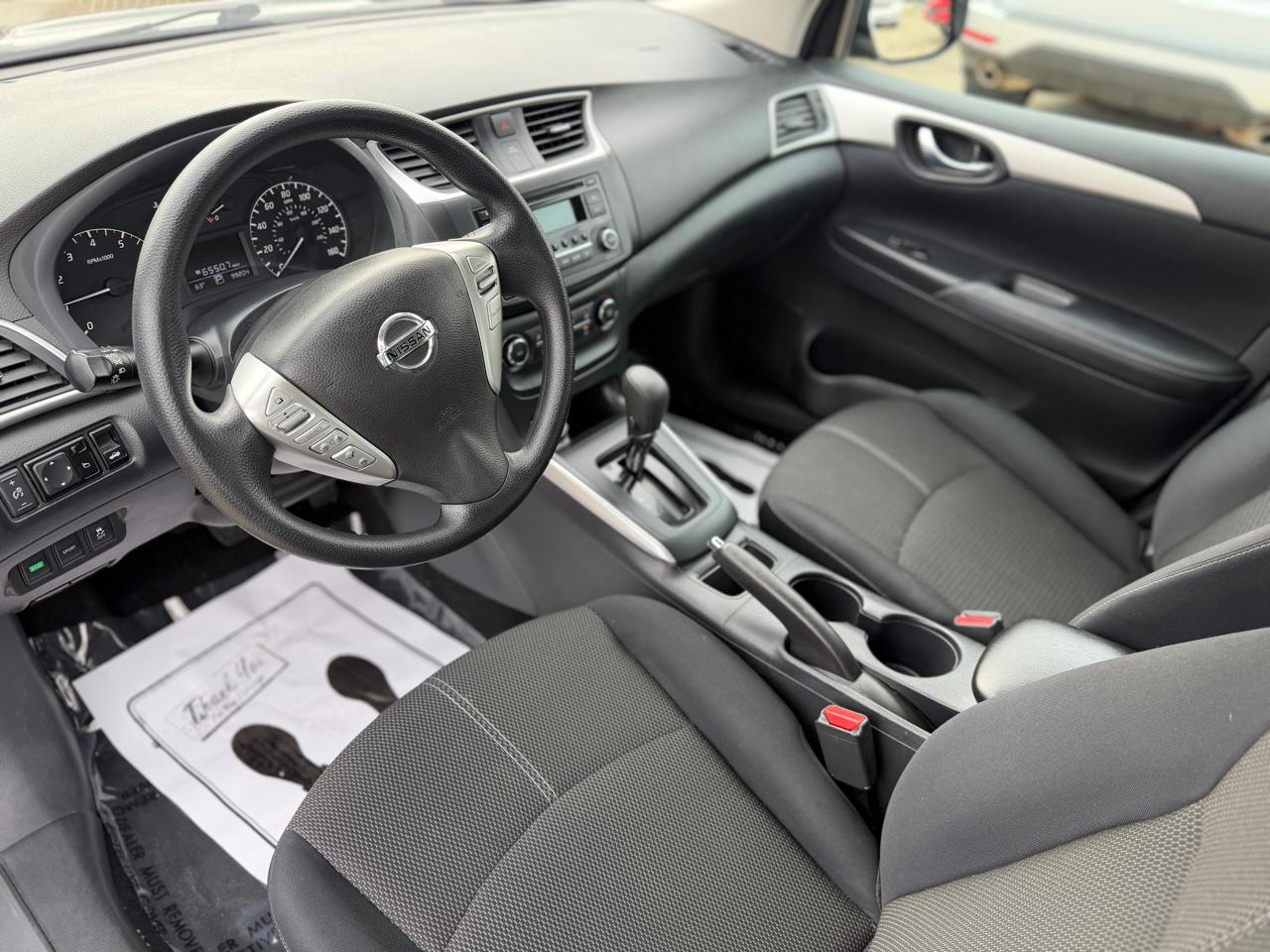 Nissan Sentra S 2016